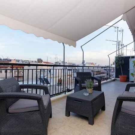 Big Terrace Near Metro And Center *